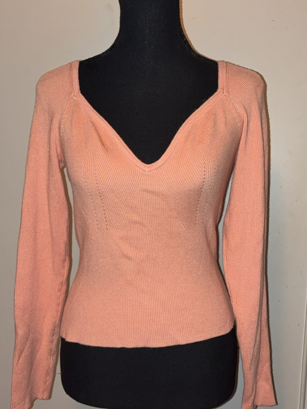Guess Peach Pink V-Neck Long Sleeve Sweater